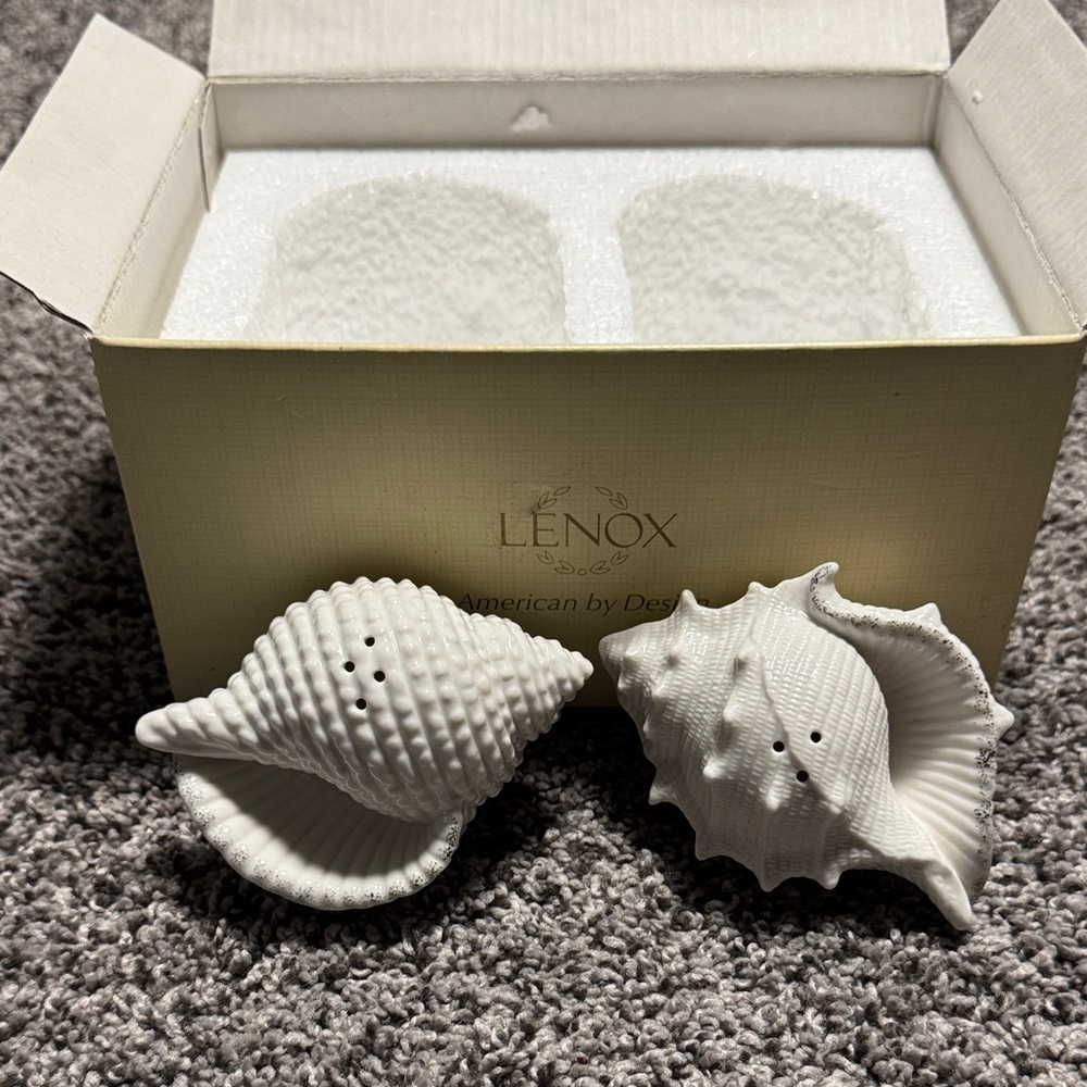 Lenox Seashell salt and pepper shakers
